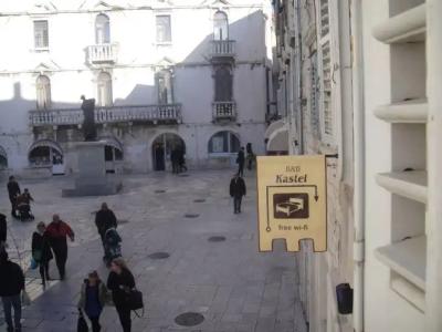 Kastel 1700 Boutique - 0