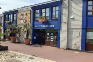 Отель «La Petite Rade Hôtel», Гавр