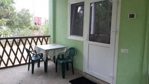 Зеленый двор - 50
