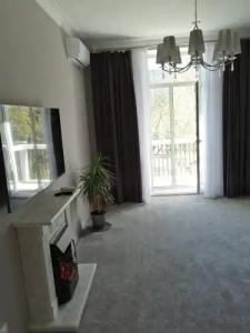 12 ЛЕНИНА - 13