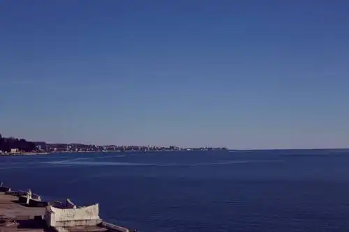 на берегу моря - 20