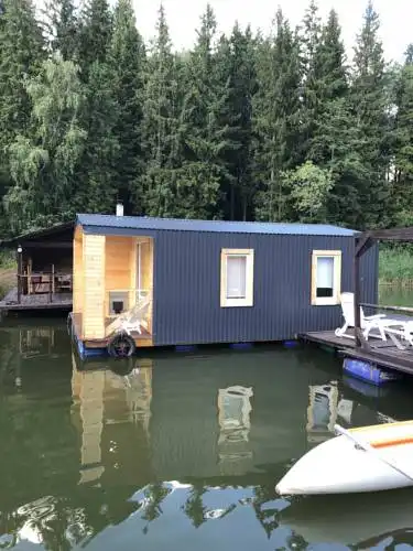Дом на воде с баней - 0