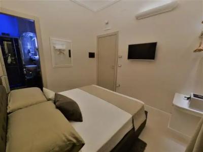 Royal Rooms Luxury Suite - 3
