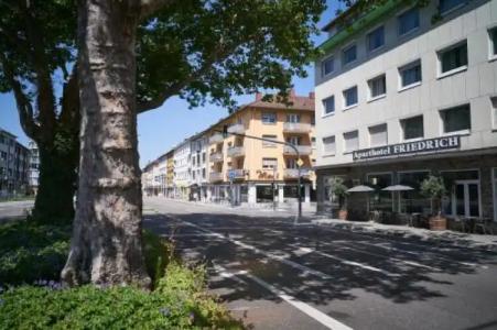 Friedrich Boutique- - 34