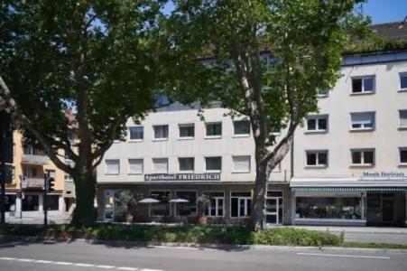 Friedrich Boutique- - 33