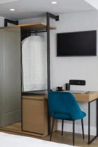 The Artist Athens - 55