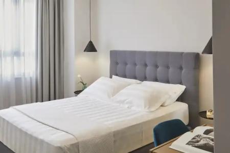 The Artist Athens - 28