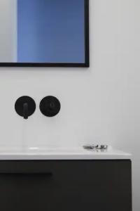 The Artist Athens - 88