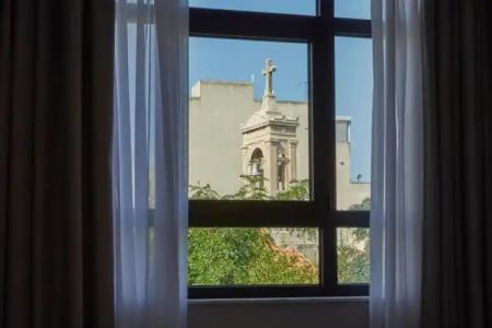 The Artist Athens - 15