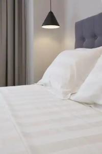 The Artist Athens - 51