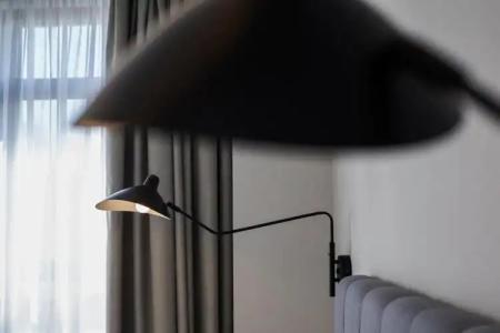 The Artist Athens - 220