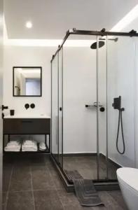 The Artist Athens - 35