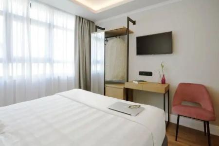 The Artist Athens - 94