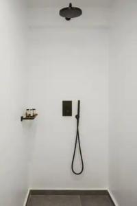 The Artist Athens - 74