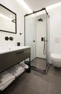 The Artist Athens - 107