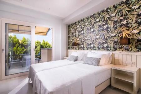 Neikos Mediterraneo Luxury Suites - 37