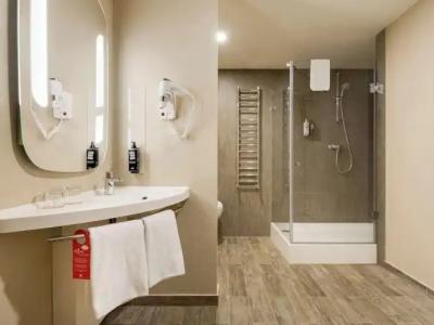 Ibis Киев Вокзал - 27