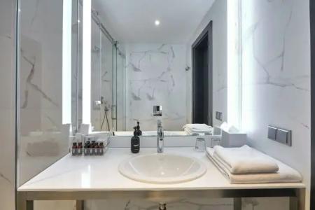 Sky Loft Kyiv by Rixwell International - 56