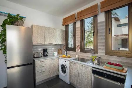 Chris Le Mare Luxury Villa - 34