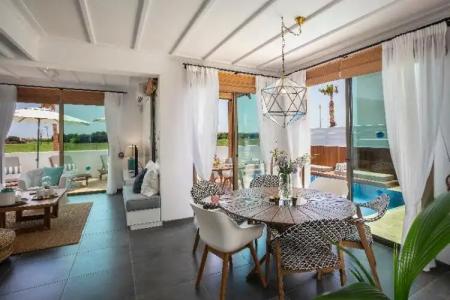 Chris Le Mare Luxury Villa - 30