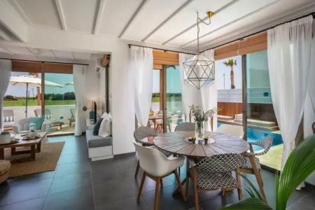 Chris Le Mare Luxury Villa - 54