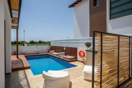 Chris Le Mare Luxury Villa - 10