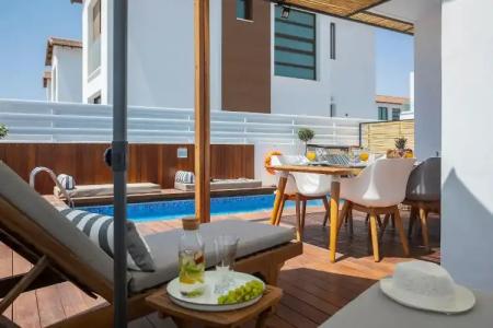 Chris Le Mare Luxury Villa - 13