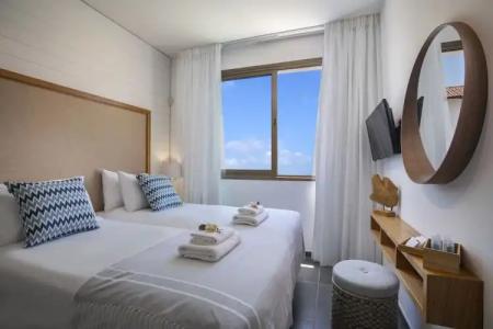 Chris Le Mare Luxury Villa - 40