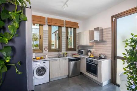 Chris Le Mare Luxury Villa - 68