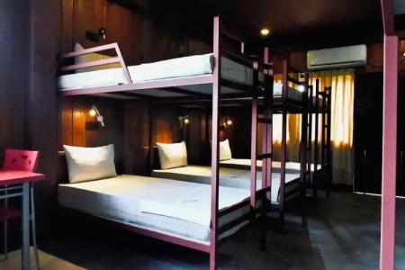 Green Hut & Restaurant. - 30