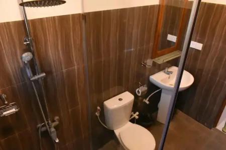 Green Hut & Restaurant. - 45