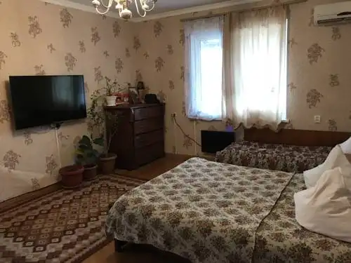 Октябрьская 7 - 5