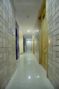 Thang Bom Boutique - 11