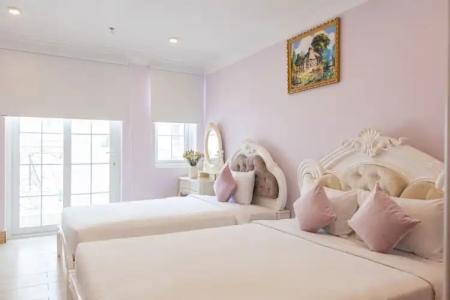 Thang Bom Boutique - 37