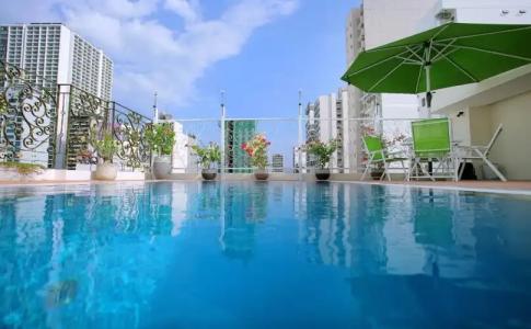 Thang Bom Boutique - 13