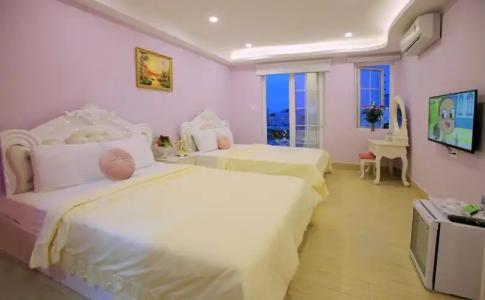 Thang Bom Boutique - 1