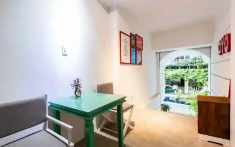 Vivid Boutique Hometel - 8