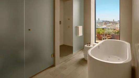 The Barcelona Edition - 125