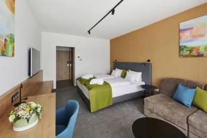 Hotel «Otp Balatonszemes», Балатонсемеш