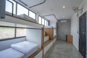 Хостел «Lost Inn Bkk»