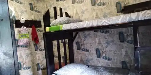 Hostel -NN - 19