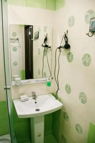 Holiday House Mini - 32