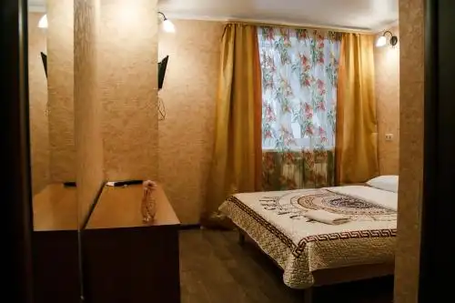 Holiday House Mini - 28