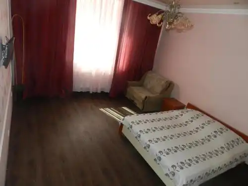 на Никулина, 41 - 3