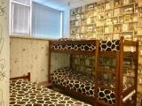 Односпальная кровать в общем номере с 4 кроватями