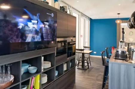 Ana Living Stuttgart By ArtAna - 17