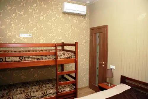 Будивельник - 100