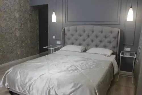 7HOUSE - 25