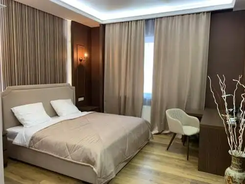 7HOUSE - 32