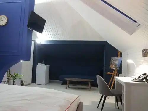 7HOUSE - 15